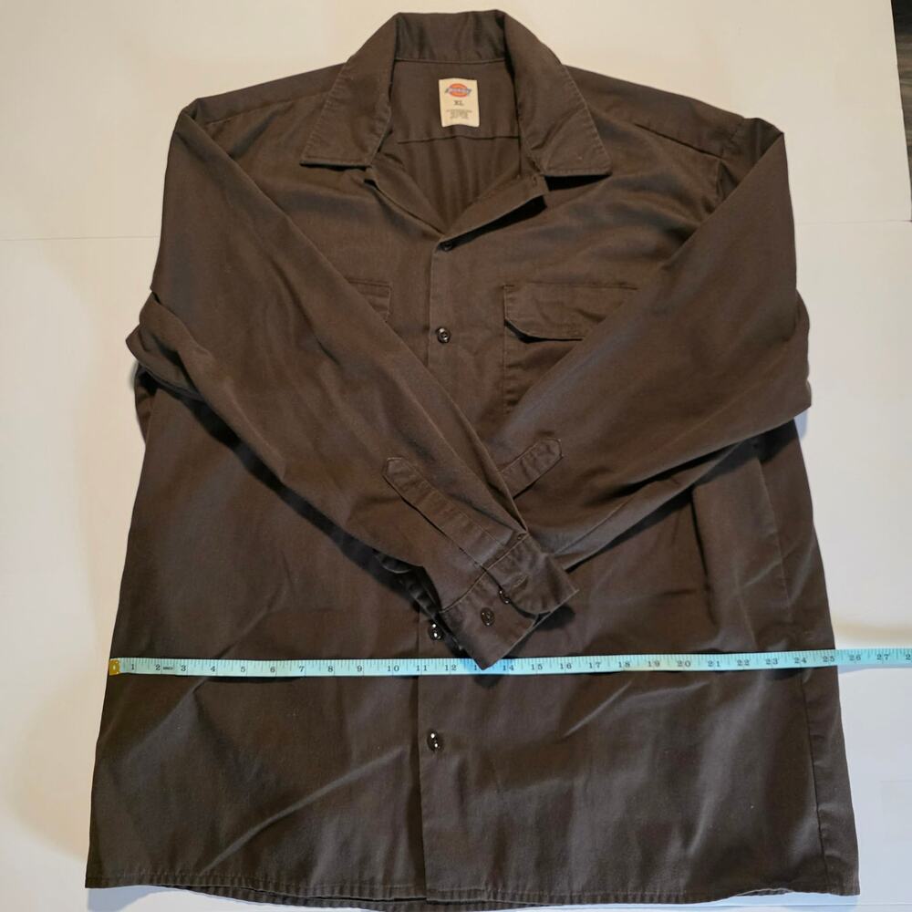 Dickies Men's XL Work Shirt Long Sleeve Brown Button Up Two Pocket Twill